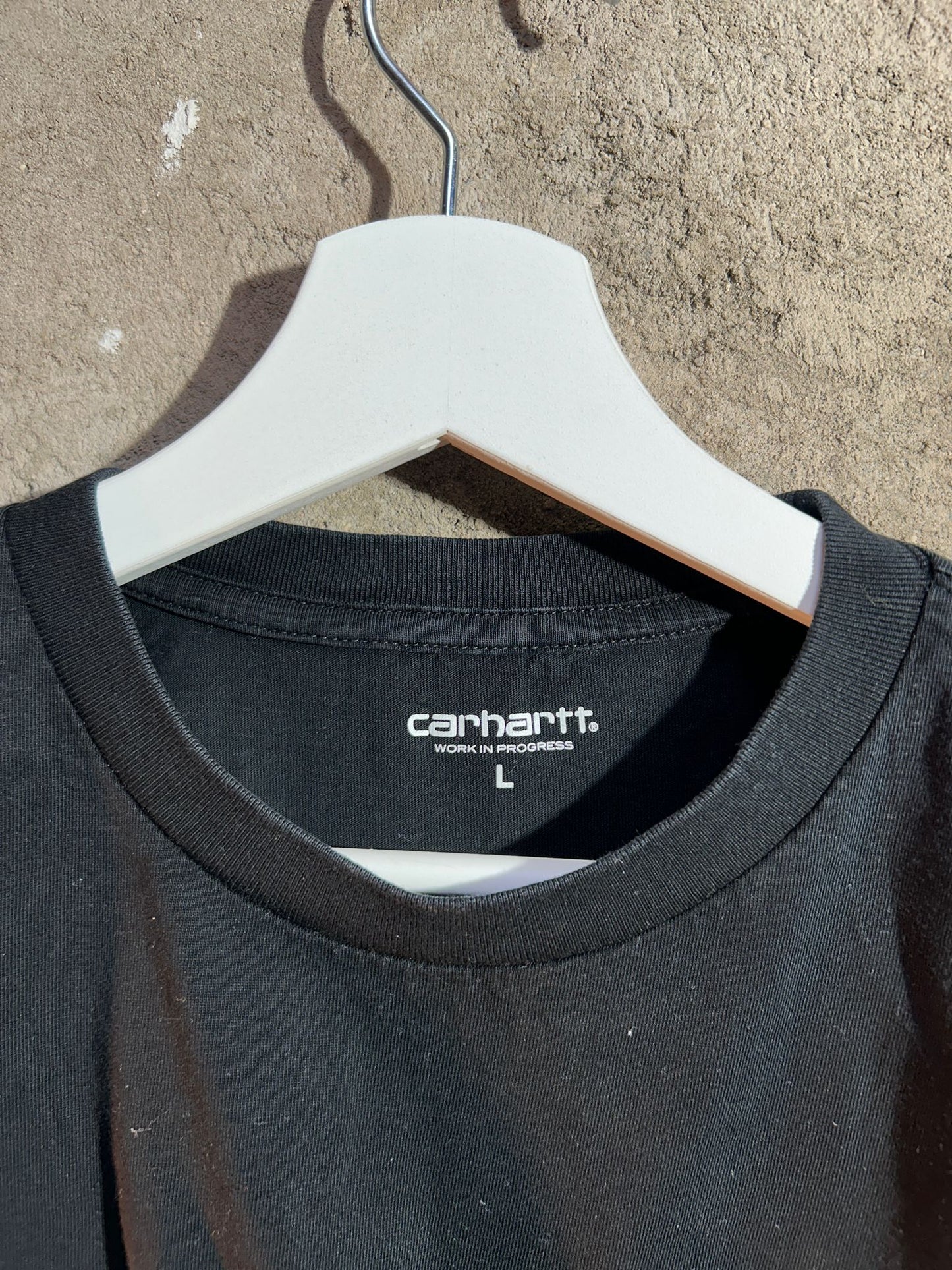 Carhartt shirt (L)